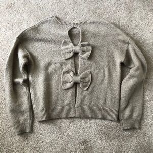 Bow Sweater
